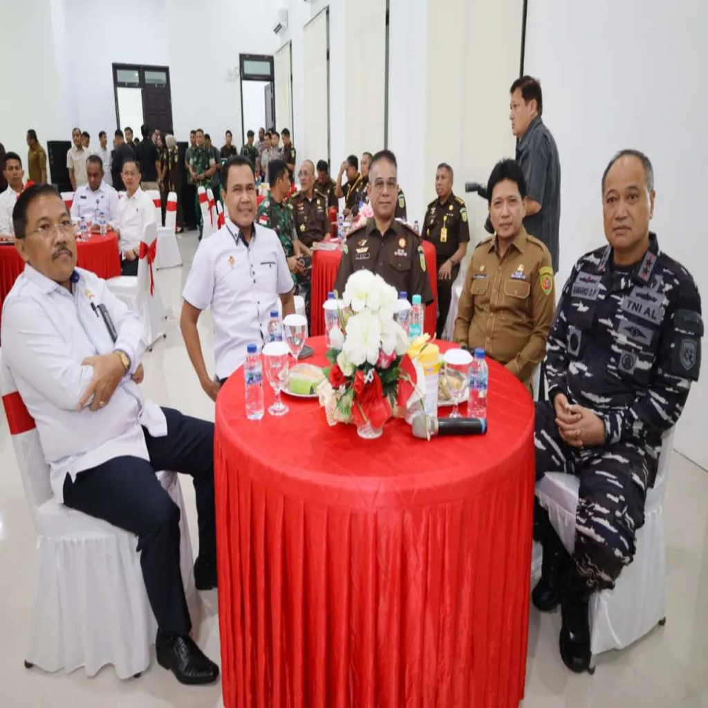 LAKSDA DJODI HADIRI ACARA  COFFEE MORNING KEJAKSAAN TINGGI MALUKU