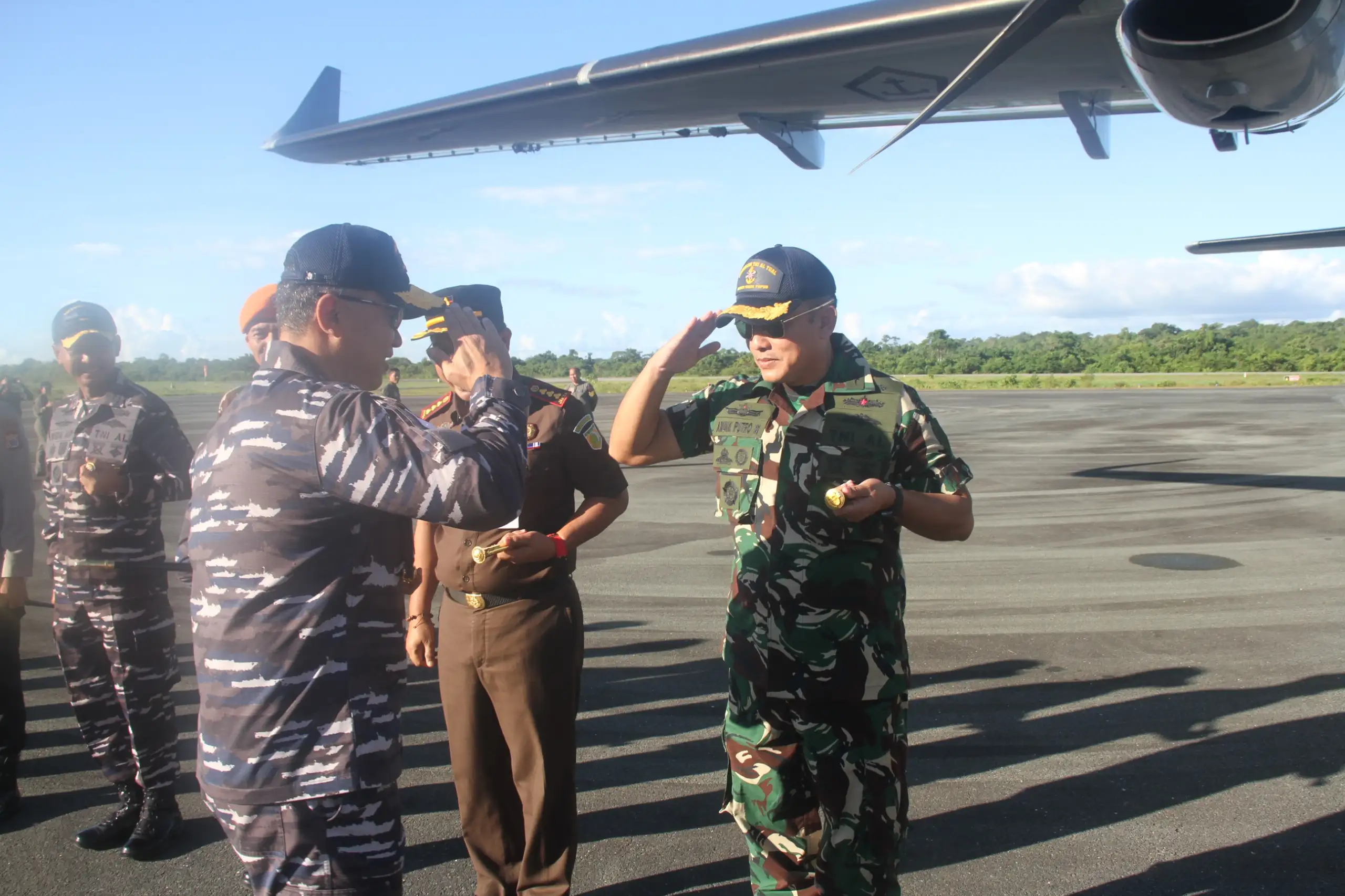 Sidak Kesiapsiagaan di Ujung Timur: Dankodaeral IX Ambon Periksa Lanal Tual