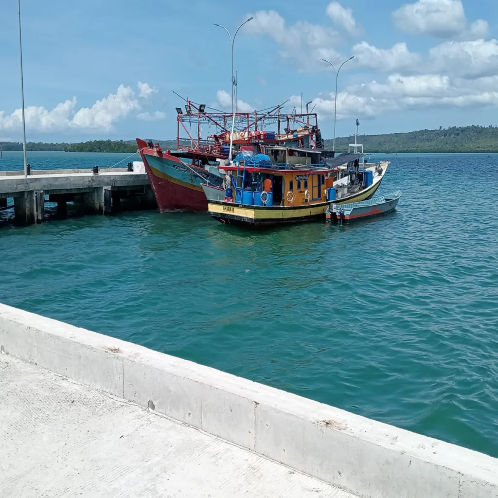 4 Kapal Asal Kupang Diduga Timbun BBM Ilegal di Ukurlaran Saumlaki