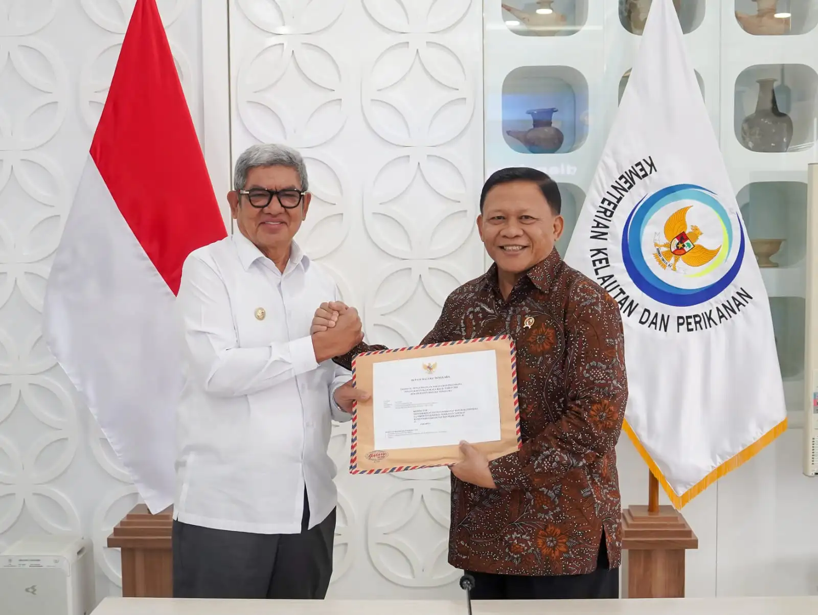 Bupati Maluku Tenggara Lobi KKP, Dorong Hilirisasi Rumput Laut hingga Kampung Nelayan Merah Putih