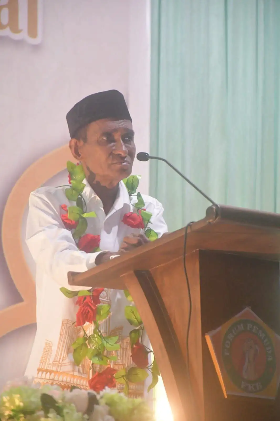 Hadrah Sambut Wali Kota, Halal Bi Halal di Fiditan Teguhkan Persatuan Kota Tual