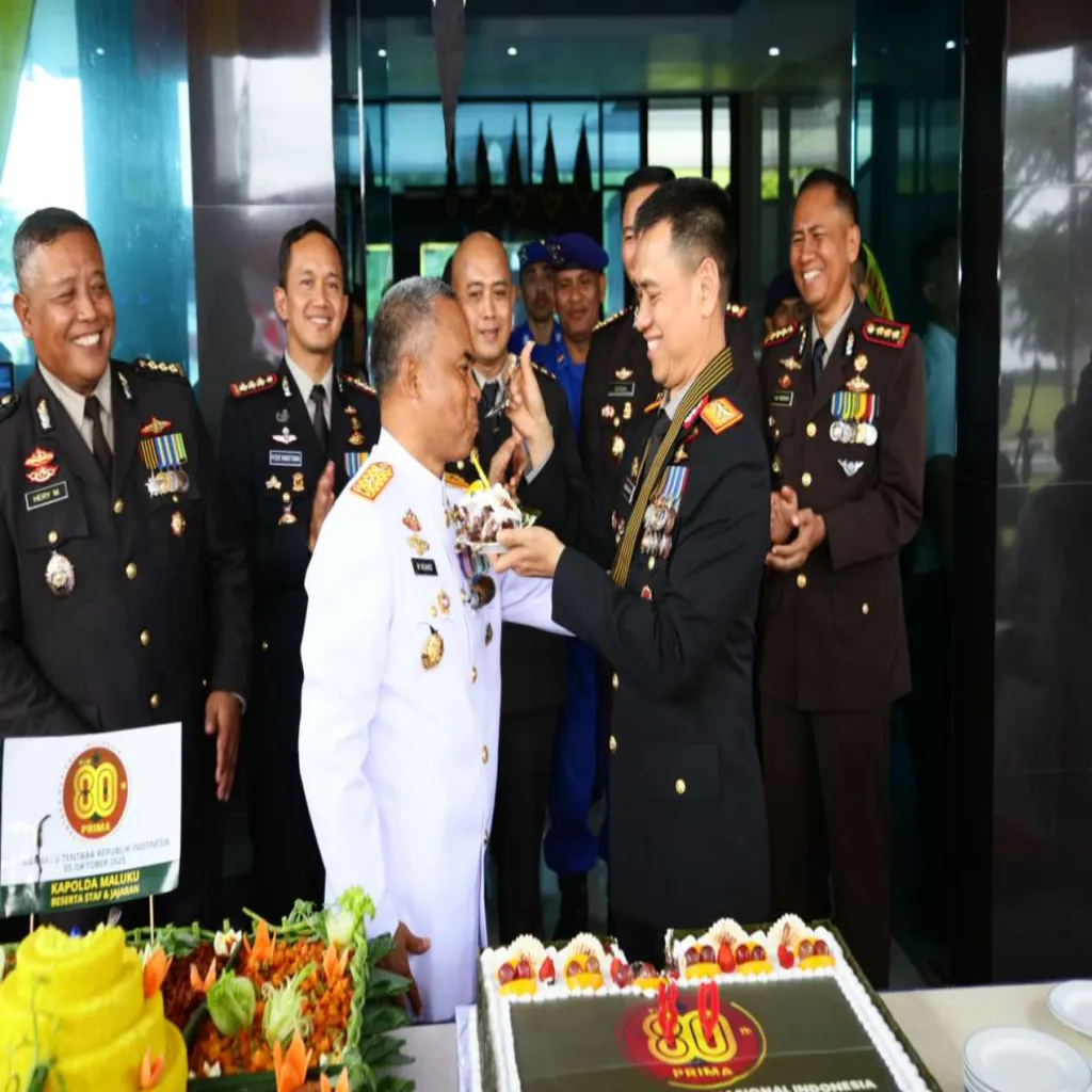 Syukuran HUT Ke-80 TNI, Kapolda Maluku Ajak Perkuat Soliditas TNI–Polri dan Pemerintah untuk Maluku yang Lebih Baik