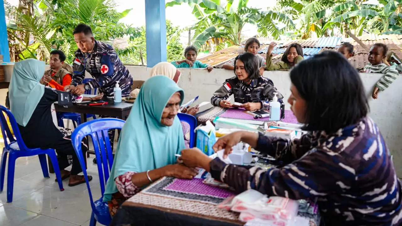 Kodaeral IX dan Tim Ekspedisi Rupiah Berdaulat Gelar Layanan Kesehatan Gratis di Pelosok Seram Bagian Timur
