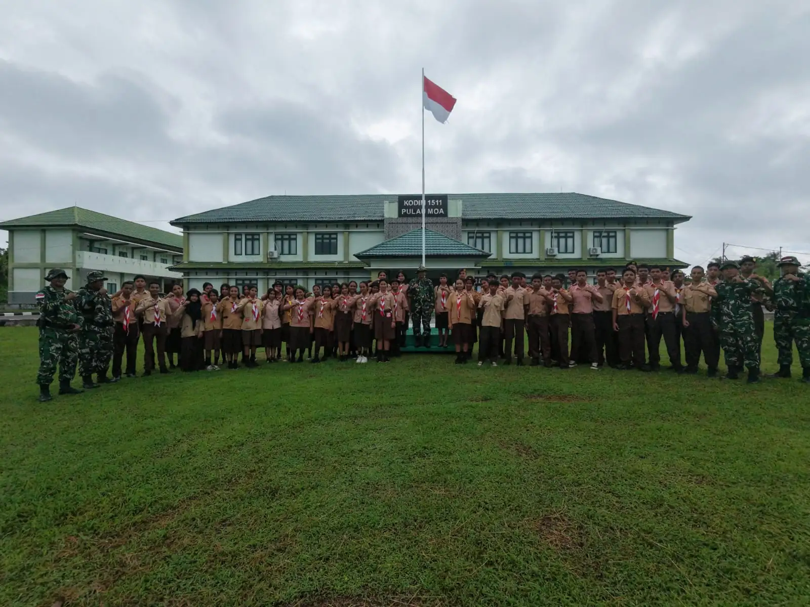 KODIM 1511/PULAU MOA RESMI BUKA KORPS KADET RI, SIAPKAN GENERASI MUDA MENJADI PEMIMPIN BANGSA