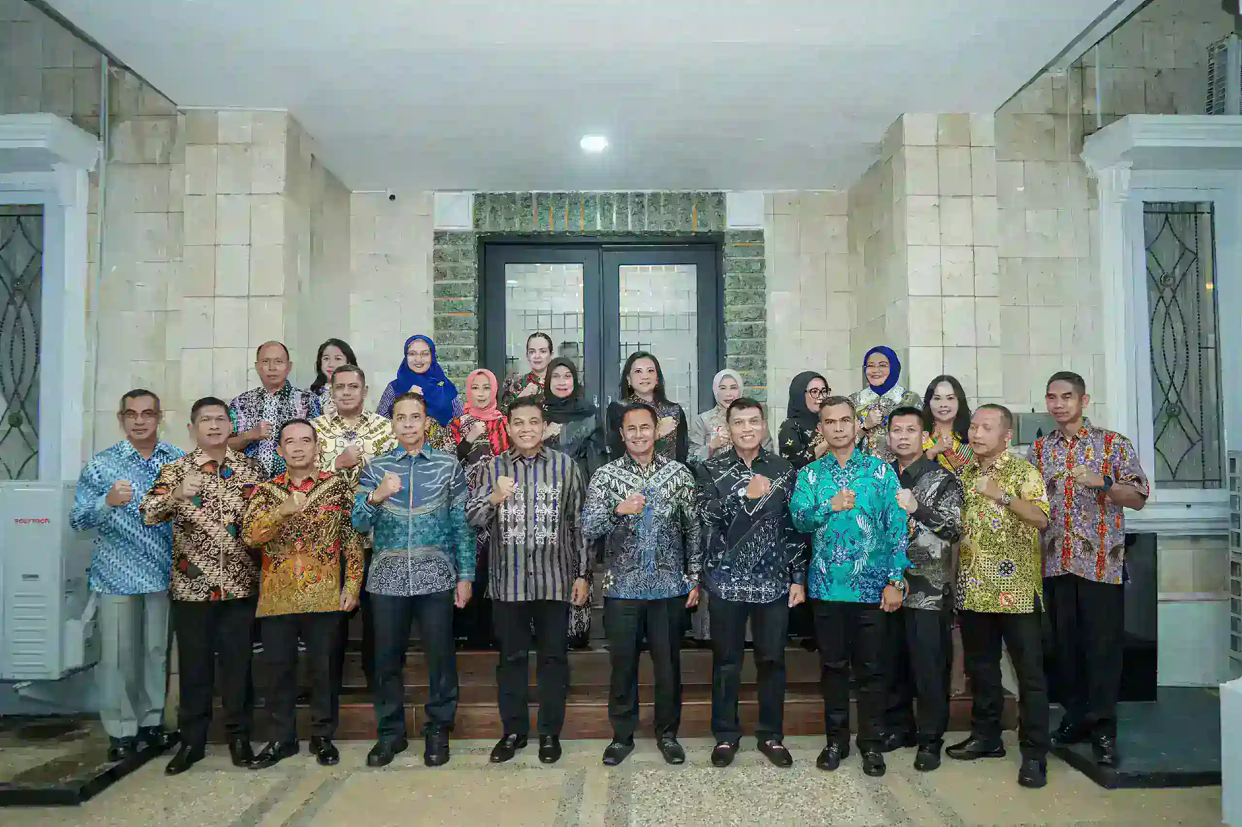 Sinergi Emas di Bumi Raja-Raja: Pangdam XV/Pattimura Resmikan Baruga Antasena dan Lepas Sambut Kasdam dalam Suasana Penuh Kehangatan