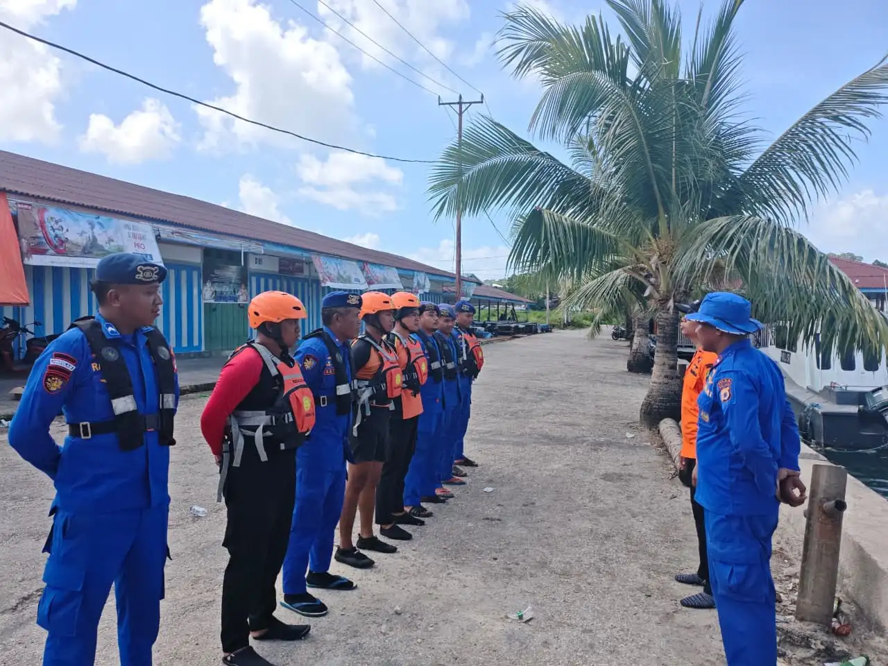SPEED BOAT TENGGELAM DI PERAIRAN PULAU DAI, 8 ORANG MASIH HILANG, Kantor Pencarian dan Pertolongan Ambon Lanjutkan Operasi SAR Hari Ketiga