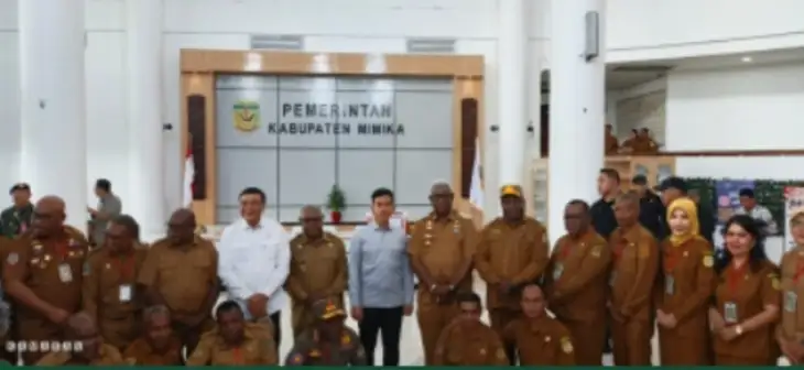 Wapres dan Pemimpin Daerah Papua Tengah Tampilkan Kekompakan dalam Momen Kebersamaan di Mimika