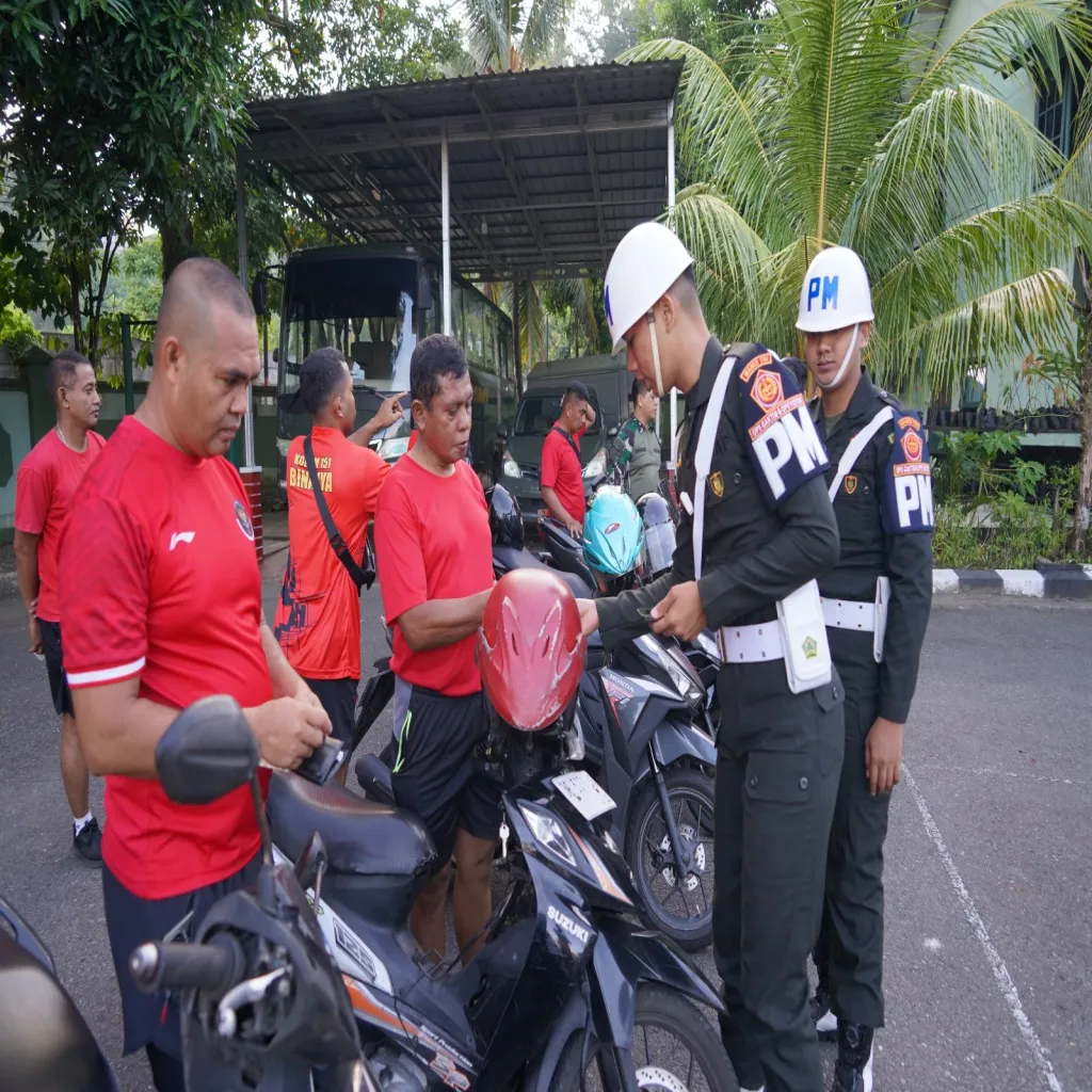 CEGAH PELANGGARAN DAN LAKA LALIN, KOREM 151/BINAIYA GANDENG POMDAM GELAR PENGECEKAN KENDARAAN PRAJURIT