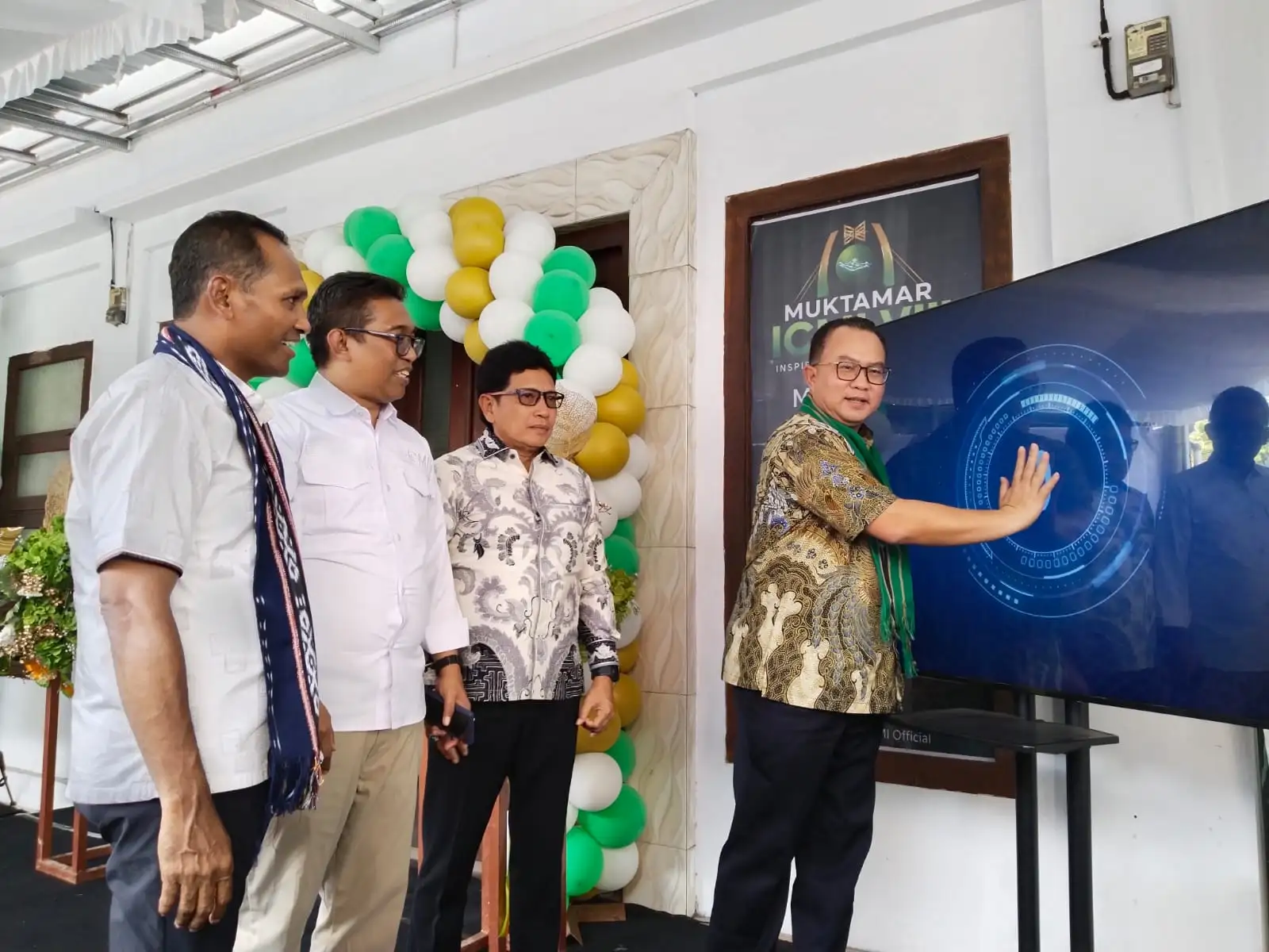 Luncurkan Muktamar VIII di Ambon, Ketua Umum ICMI Dorong Transformasi Teknologi Berbasis Rakyat