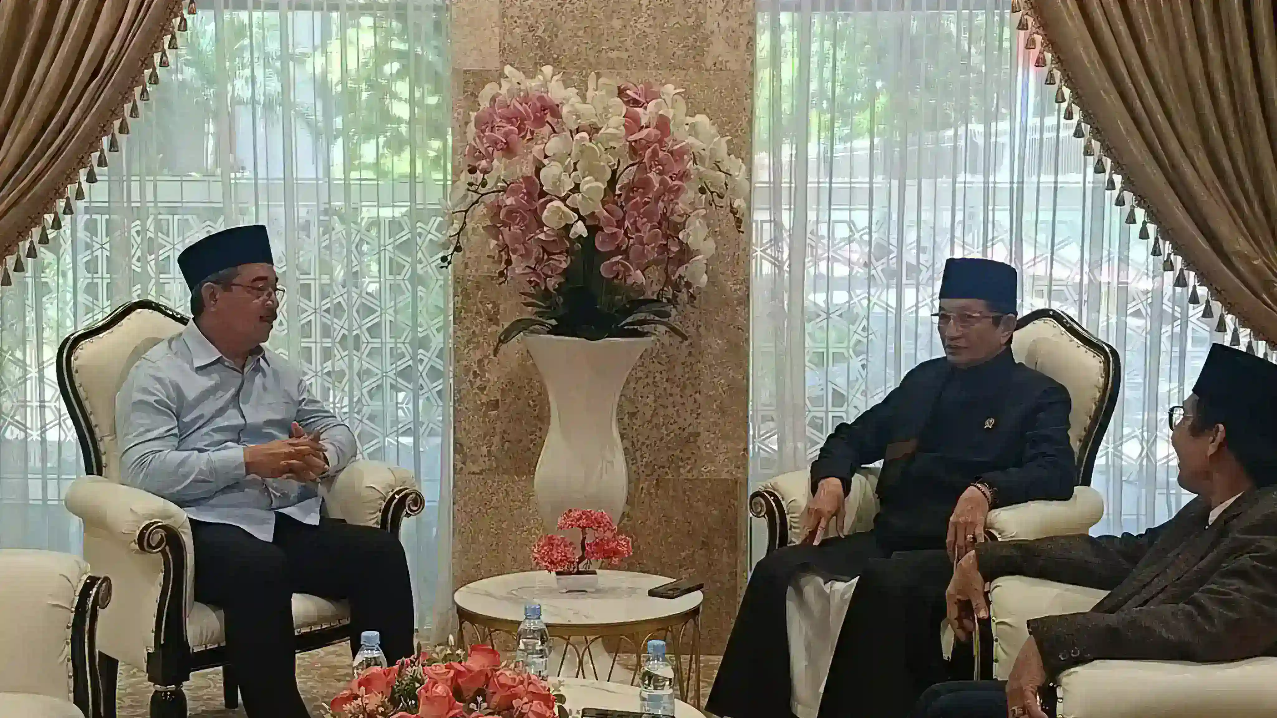 Di Masjid Istiqlal, Gubernur Maluku Bertemu Menteri Agama Perkuat Sinergi Program Keagamaan