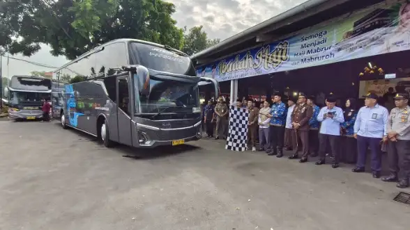1.541 Jemaah Haji Jepara Diberangkatkan Ke Donohudan Solo