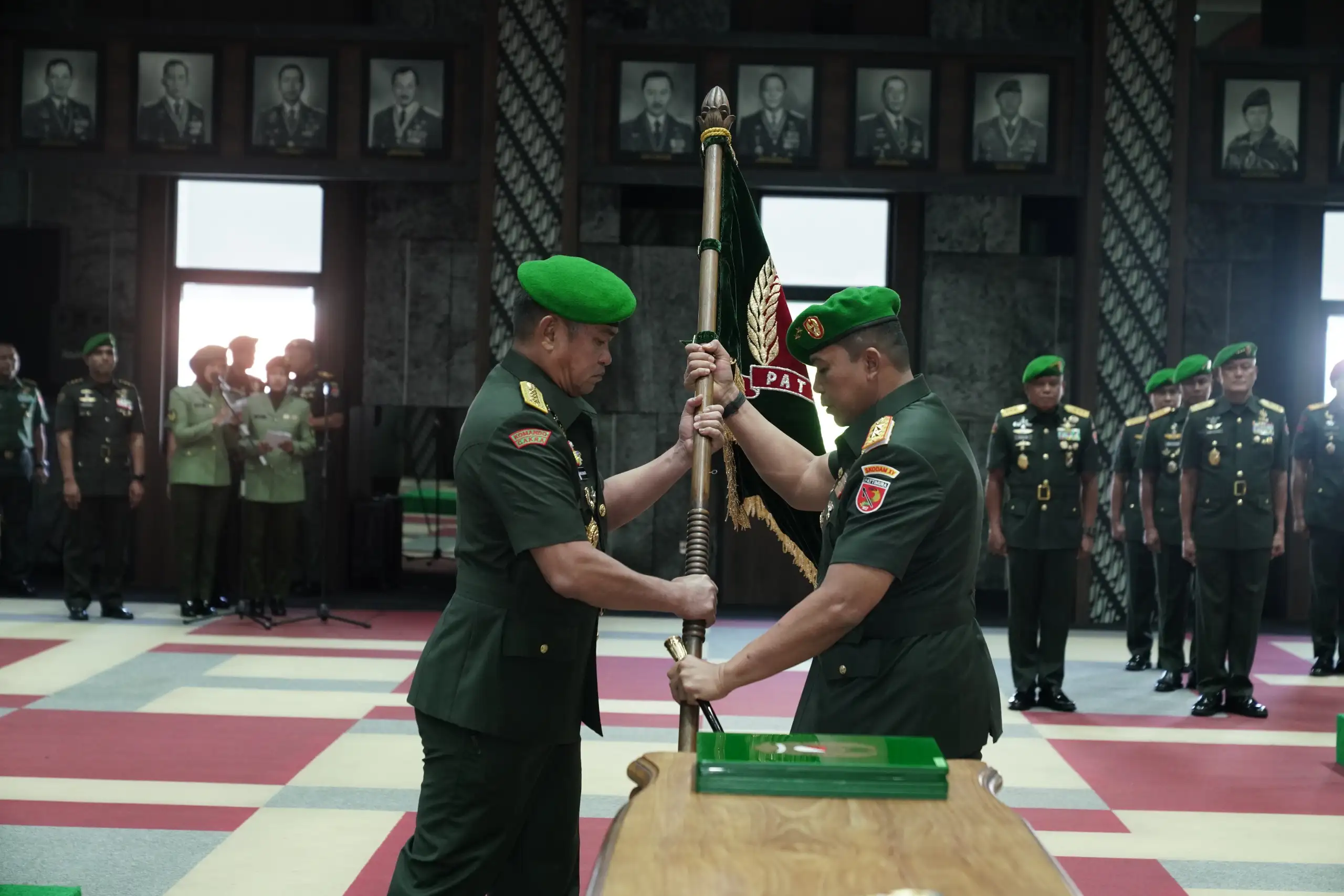 Jaga Amanah di Maluku: Estafet Kepemimpinan Kodam XV/Pattimura Resmi Berganti