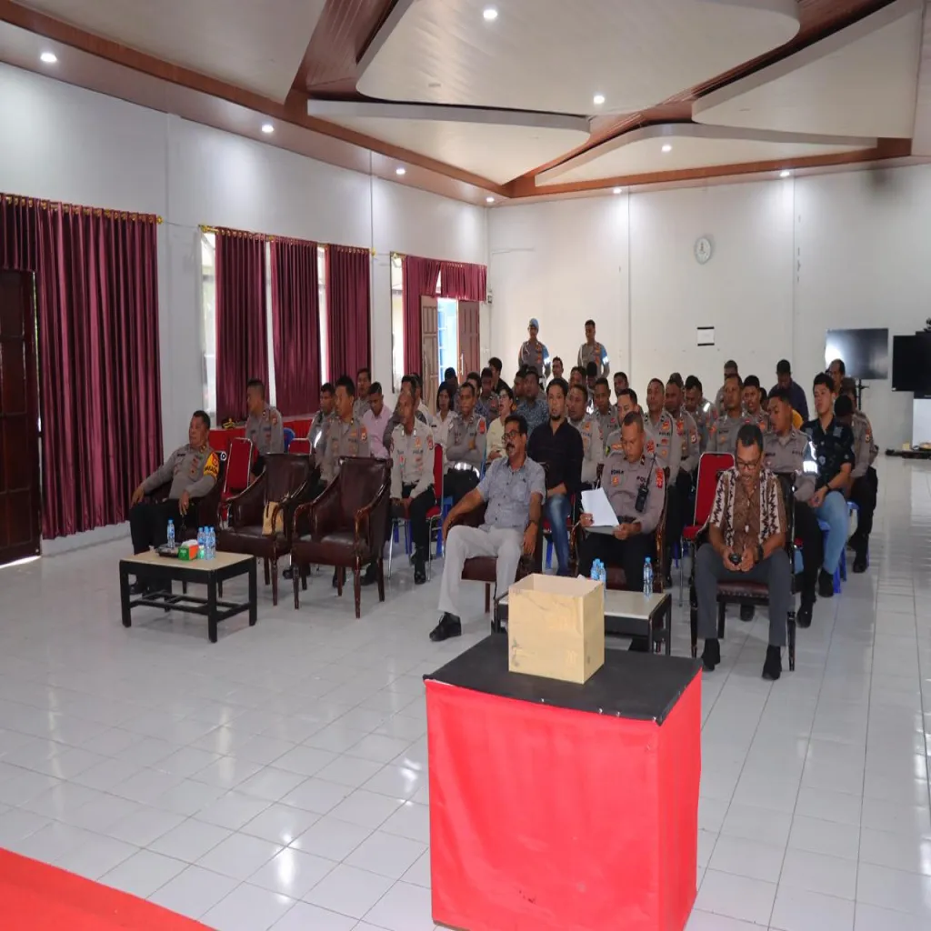 Personel Polres Tual Gelar Sholat Ghaib dan Doa Bersama untuk Korban Bencana Aceh, Sumut, dan Sumbar